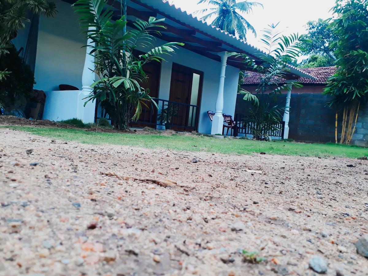 Akila Holiday Resort Хабарана Экстерьер фото