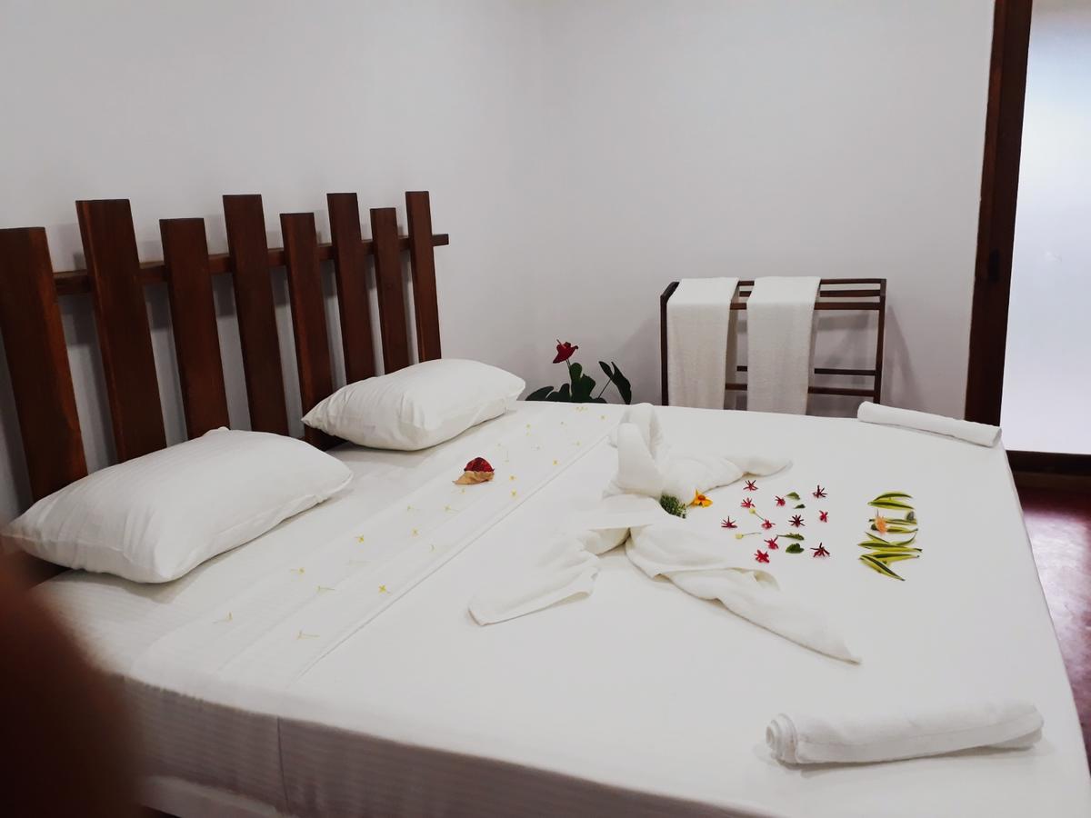 Akila Holiday Resort Хабарана Экстерьер фото