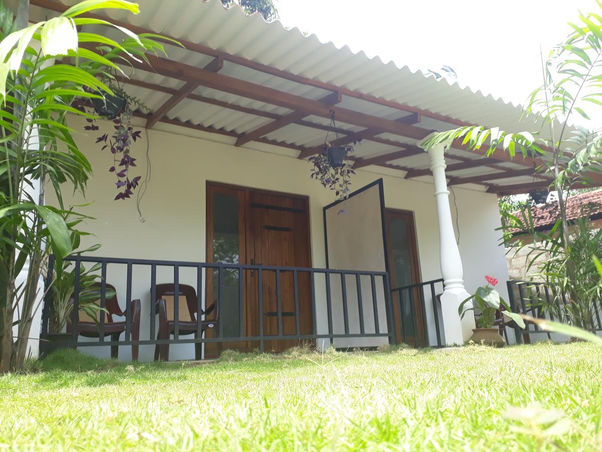 Akila Holiday Resort Хабарана Экстерьер фото