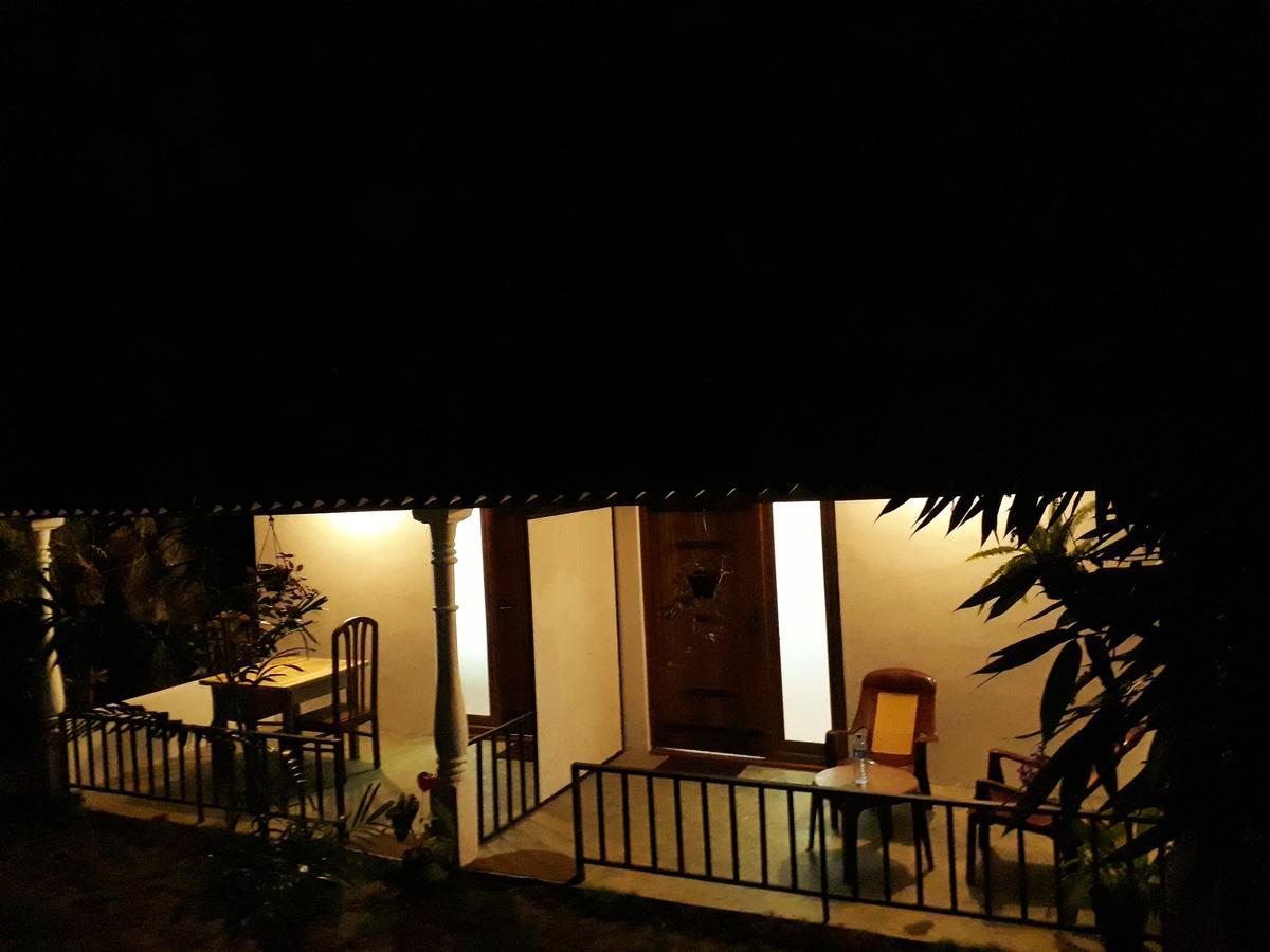 Akila Holiday Resort Хабарана Экстерьер фото